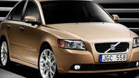 Ford pastreaza Volvo, dar vinde Jaguar si Land Rover