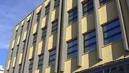 Chiriile birourilor au crescut cu 20% la sase luni, din cauza scaderii euro