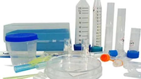 Analizele medicale la distanta, un business in care rezultatele vin pe fax sau e-mail