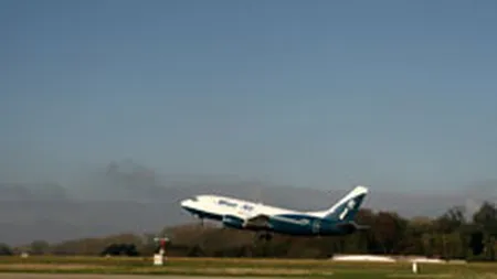 Blue Air vine cu doua rute noi din octombrie, Londra si Stuttgart