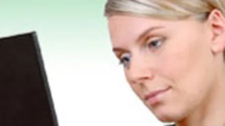 Internautii comunica mai putin, dar acceseaza mai mult content