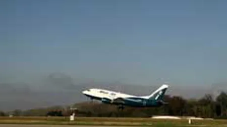 Blue Air introduce o noua cursa, Bacau-Paris