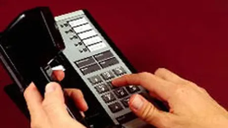 Trecerea la numerele nationale de telefonie fixa din 10 cifre se va face in mai 2008