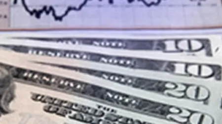 Bursa continua sa scada, influentata de pietele internationale