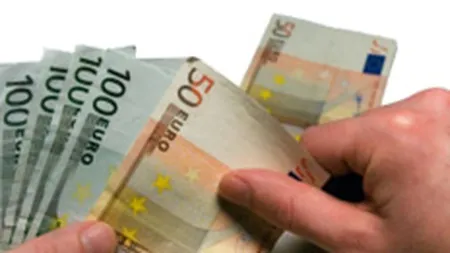 Leul s-a apreciat luni cu 0,47% fata de euro, pana la 3,3479 lei/euro