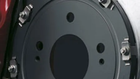 UE vrea sisteme de asistenta la franare pentru toate automobilele