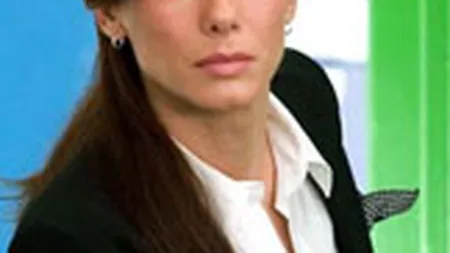 Crema promovata de Sandra Bullock va creste vanzarile Amway cu 10%