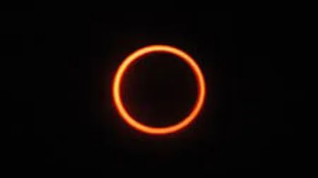 Turistii platesc pana la 6.000 $ pentru a vedea cateva minute de eclipsa
