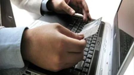 Timp de o ora, pe Internetul romanesc s-a putut \inregistra\ orice domeniu