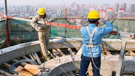 Valoarea lucrarilor de constructii a crescut anul trecut cu 33,6%