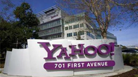 Yahoo s-ar putea alia cu AOL pentru a respinge oferta Microsoft