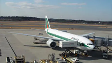 Air France-KLM va depune o oferta de preluare a companiei Alitalia pe 14 martie