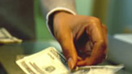 Ratele cresc, dar bancile inca nu se tem de restante