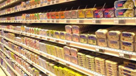 Tatal si fiul de la conducerea Scandia Romana renunta la functii