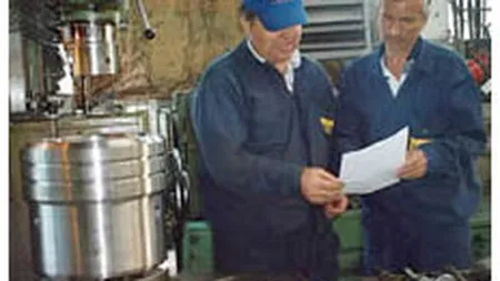 Actiunile Uztel intra de luni la categoria a doua a Bursei de Valori