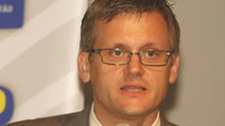 Probleme in piata de papetarie: \In Romania, multi angajati inca stau pe un colt de birou\