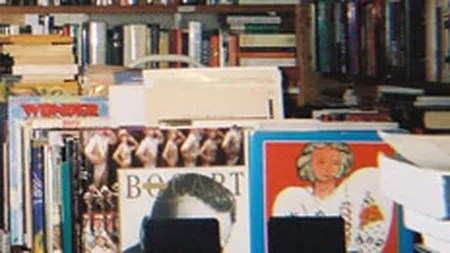 Nemira: Vom vinde 1.200 de volume in mini-libraria de pe plaja