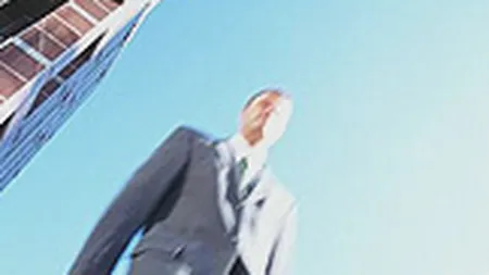 Ce le asteapta pe banci toamna aceasta: afaceri si profit in scadere, prudenta sporita