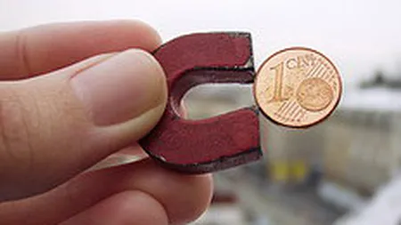 Piata Rasdaq a scazut usor luni, pe un rulaj in usoara crestere