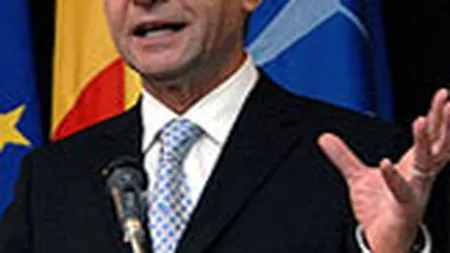 Basescu: Sistemul bancar e sigur, dar politica bugetara poate aduce criza in Romania