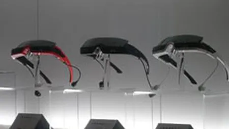 \Ochelarii-video\ ajung saptamana viitoare in Romania