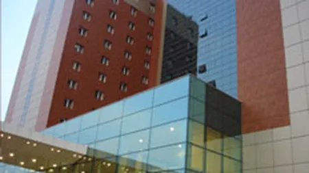 Fratii Negoita scot la inchiriere birouri la ultimele etaje ale hotelului Rin Grand