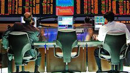 Bursa si-a accentuat pierderile la jumatatea sedintei, cotatia Erste a scazut cu 13%