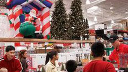 Studiu: 42,5% dintre romani au cheltuit la fel de mult de Craciun