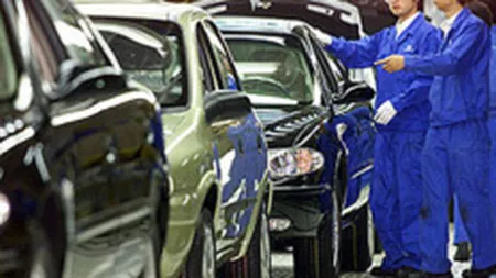 O masina si 20.000 $ pentru fiecare dintre cei 7.500 disponibilizati de la GM