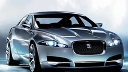Jaguar Land Rover vrea sa ia un credit de 800 milioane lire sterline