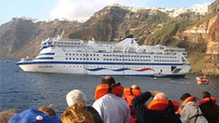 Grecia pierde turisti din Occident, dar \castiga\ romani