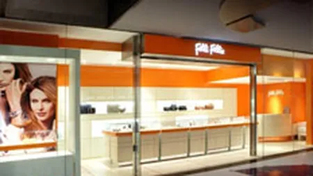 Elmec a \facut loc\ brandului Folli Follie in magazinele Famous Brands din Bucuresti Mall si Plaza