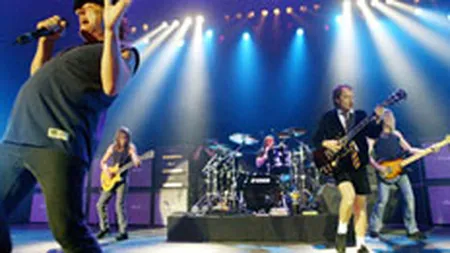 PlayCool: Concertul AC/DC nu a fost o inselatorie, am returnat banii pe bilete