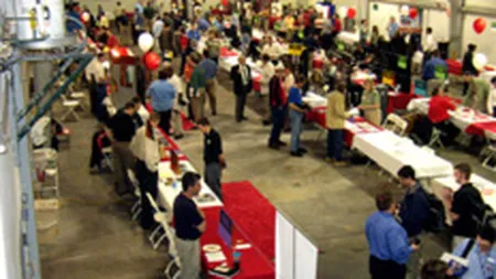 Peste 2.000 de persoane si-au gasit job la bursa locurilor de munca de vineri