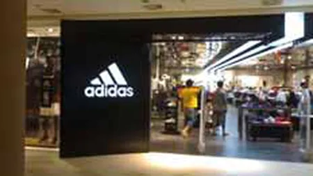 Profitul net al Adidas a scazut cu 97% in T1, pana la 5 mil. euro