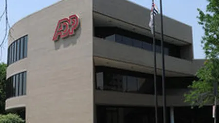 Mai putini angajati, business mai mic pentru procesatorii de salarii