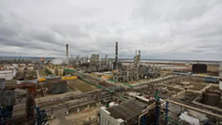 Rompetrol Rafinare vrea sa proceseze in 2010 cu 19% mai mult titei decat in 2008