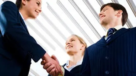 8 pasi pentru a-ti pastra angajatii performanti pe timp de criza