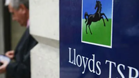 Lloyds concediaza 2.100 de angajati ai diviziilor de operatiuni si vanzari