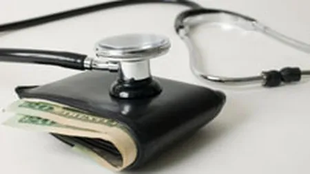 Asigurare privata de sanatate sau abonament la o clinica privata?