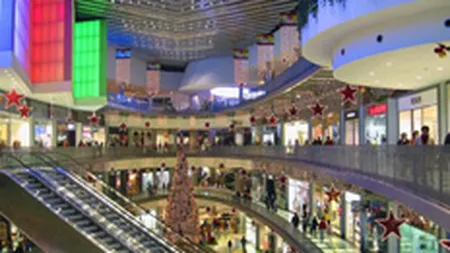 Studiu: Centrele comerciale din Bucuresti au pierdut intr-un an 46% din valoare