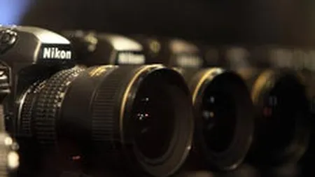 Nikon: Pierderi trimestriale nete de 30 mil. euro si estimari in scadere pentru intreg anul
