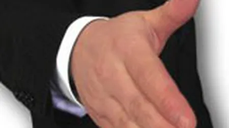 \Dezvoltator imobiliar, vand teren\. Planurile dinaintea crizei s-au transformat in goana dupa lichiditati