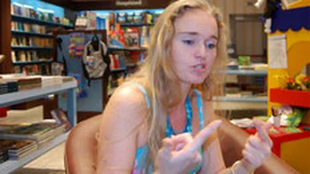 Sefa editurii Mladinksa: Vanzarea de carte \din usa-n usa\ atrage de obicei zambete. In Romania ni se inchide usa in nas