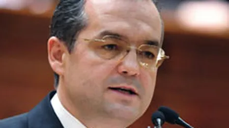 Boc in Parlament: Anul 2010 va fi totusi un an greu, perspectivele sunt un pic mai bune
