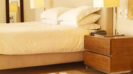 Mai putini turisti anul trecut: Sosirile in structurile de cazare au scazut cu 14% la 11 luni