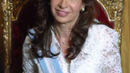 Presedintele Argentinei l-a demis pe seful bancii centrale, in urma disputei privind datoria publica