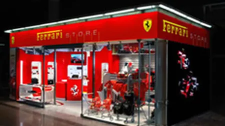 Magazinul Ferrari in \luna cadourilor\: Clientul vine, cheltuieste 85 euro si pleaca