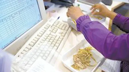 BNR: Casele de amanet nu pot cere garantii imobiliare pentru imprumuturile acordate