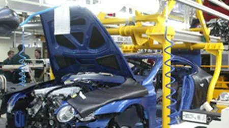 Marea Britanie: Productia de masini a crescut la maximul ultimilor 34 de ani, in decembrie